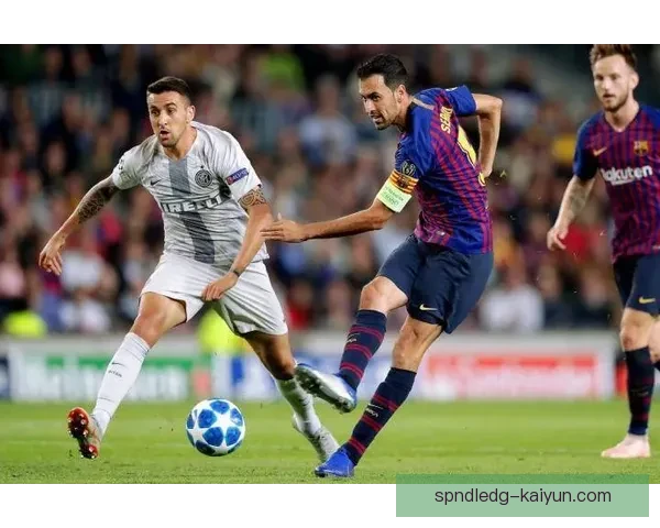 秘鲁队高压逼抢持续施压 对手防线面临巨大挑战